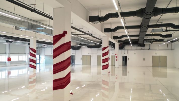 Neue Fertigungshalle Beurer Ungarn