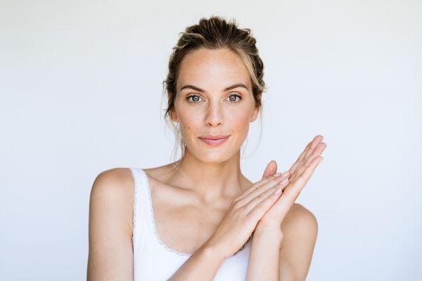 Schöne, gepflegte Nägel für den perfekten ersten EindruckSchöne, gepflegte Nagel für den perfekten ersten Eindruck