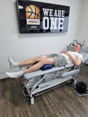 EM 59 Heat - Anwendung bei Profi-Basketballer Philipp Herkenhoff (Foto: ratiopharm ulm)