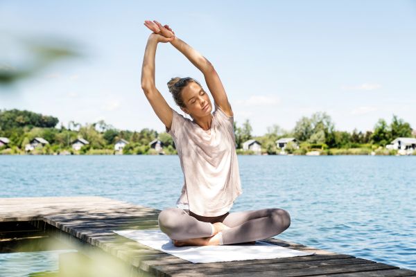 Regelmäßige Bewegung und Entspannung können sich positiv auf den Blutdruck auswirken