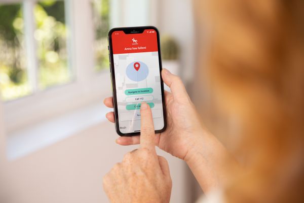 App „caera“ - Erstkontakt und Hilfe