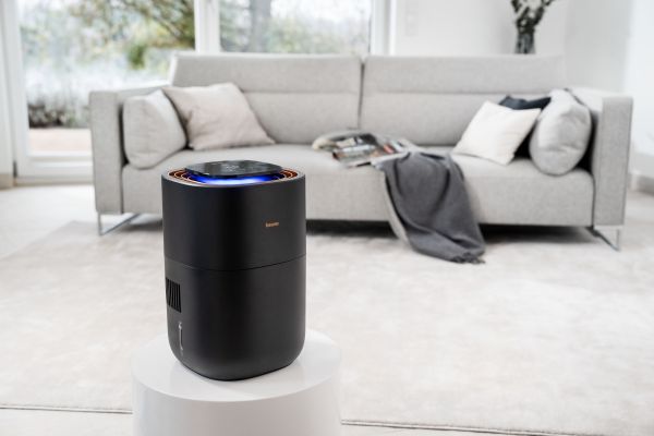 Das Bild zeigt den Beurer LB 300 Plus in einem hellen Wohnzimmer.